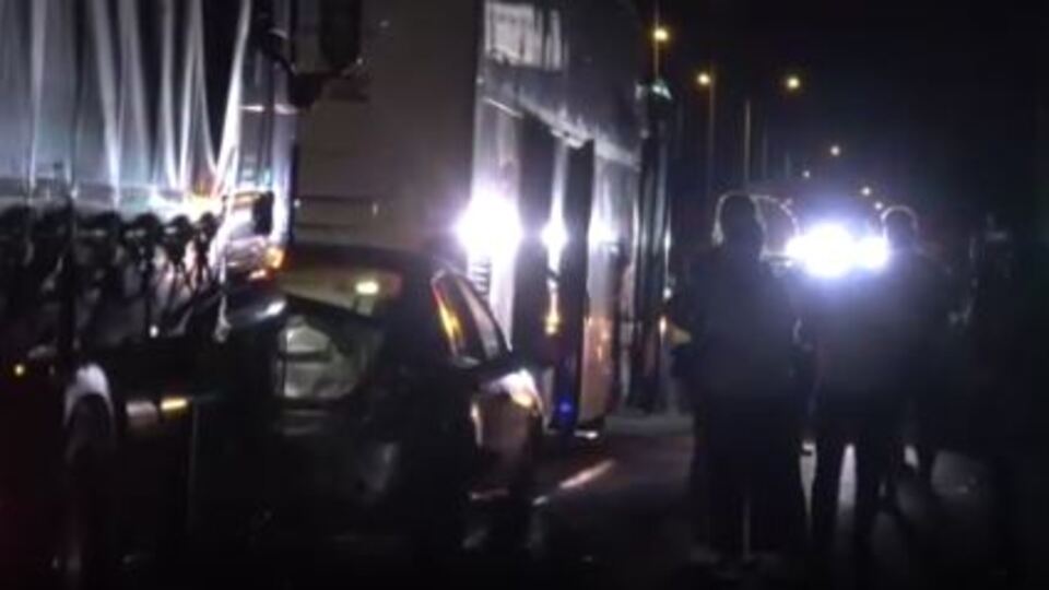 Ayvalık'ta zincirleme kaza: 1 ölü, 3 yaralı