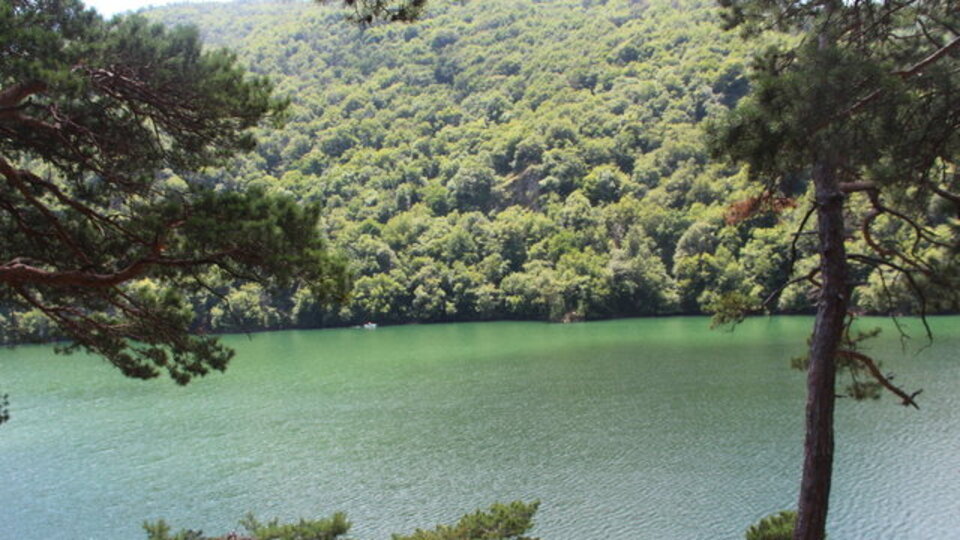 Borabay Gölü Nerede?