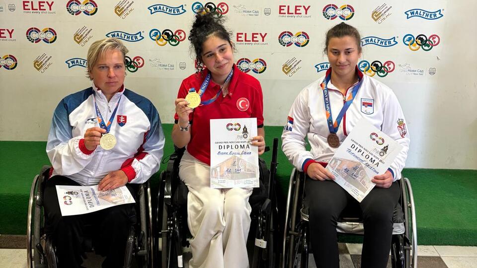 Eylül Deniz Bıdak'tan altın madalya!