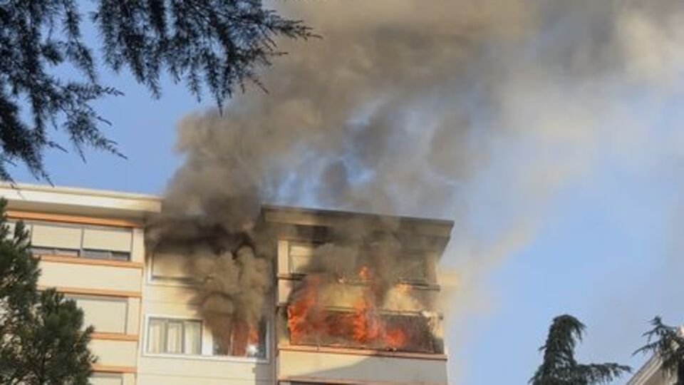 Kadıköy'de yangın paniği