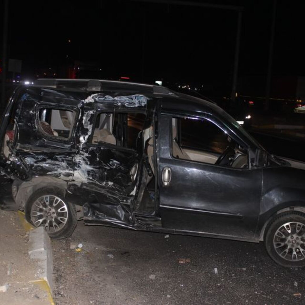 Manisa'da trafik kazası: 1 ölü, 8 yaralı