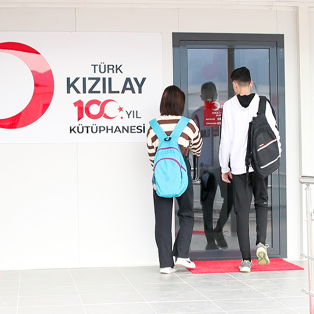 Deprem bölgesindeki Kızılay kütüphanelerinde sınava hazırlanan öğrencilerden 504'ü üniversiteli oldu
