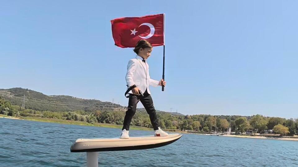 "Bayrağımızı dalgalandırmak için çok çalışacağız"