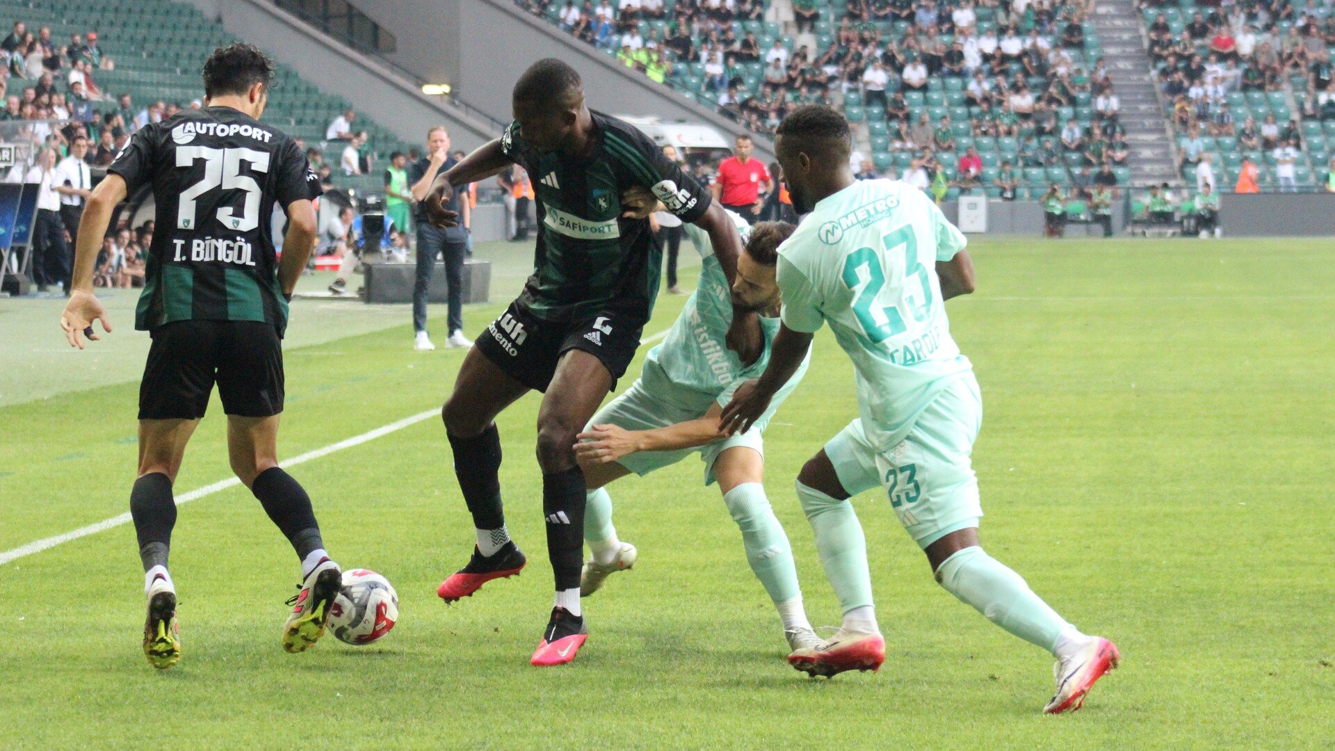 Kocaelispor, Kayserispor Karşısında Zaferi Son Dakikalarda Kaptı! | 1-1'lik Skorla Bitene Kadar Nefesler Tutuldu