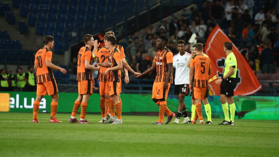 Arda Turan'lı Shakhtar sahasında 2 golle kazandı!