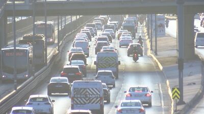 Uyum haftası başladı! Trafik yoğunlaştı