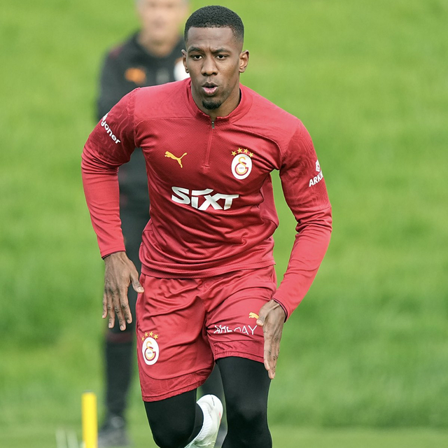 Cuesta, transfer için Brezilya'da!