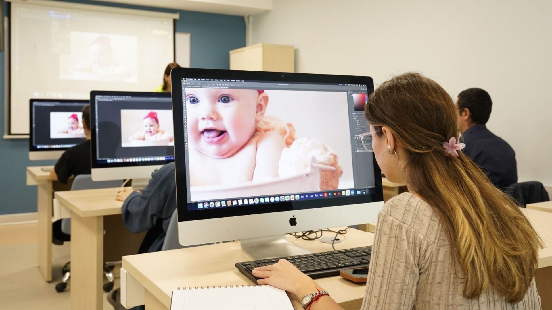 İSMEK kurs kayıtları başladı! 2025-2026 eğitim dönemi ücretsiz İSMEK kursları kayıt tarihleri ile eğitimler ne zaman başlayacak?