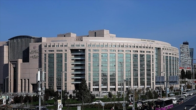 İBB'ye yönelik yolsuzluk soruşturmasında kırmızı bülten kararı