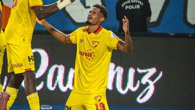 Göztepe'de Emersonn Fransa'ya gitti!