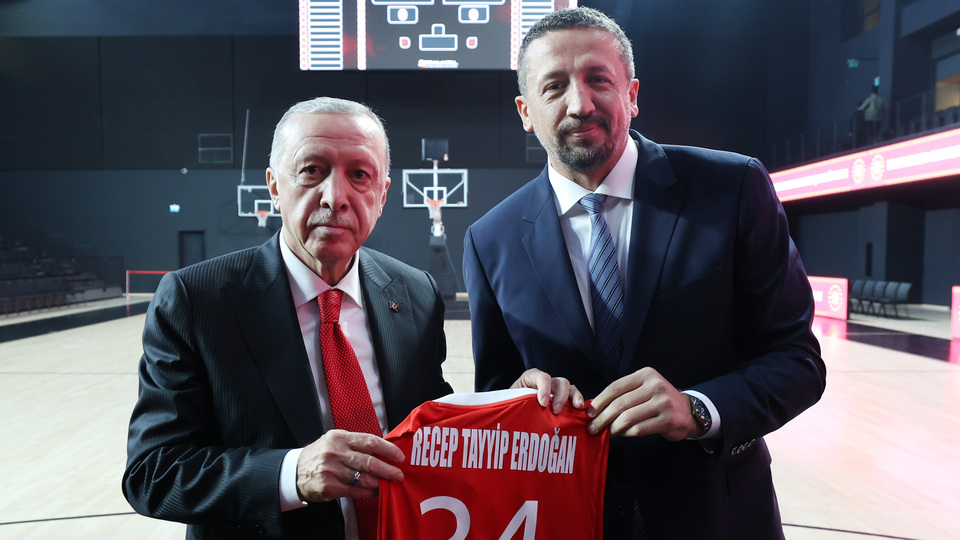 Cumhurbaşkanı Erdoğan'dan Türkoğlu'na tebrik telefonu