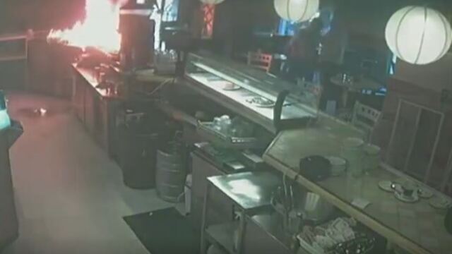 Mayonezin bitmesine sinirlenip ateşe verdi