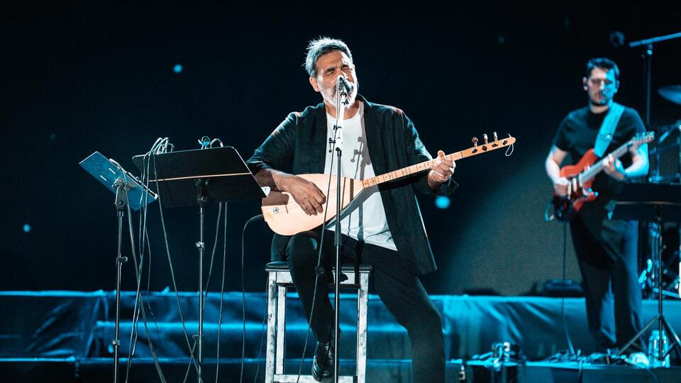 "Neşet Ertaş'ı siyasete alet etmeyin"