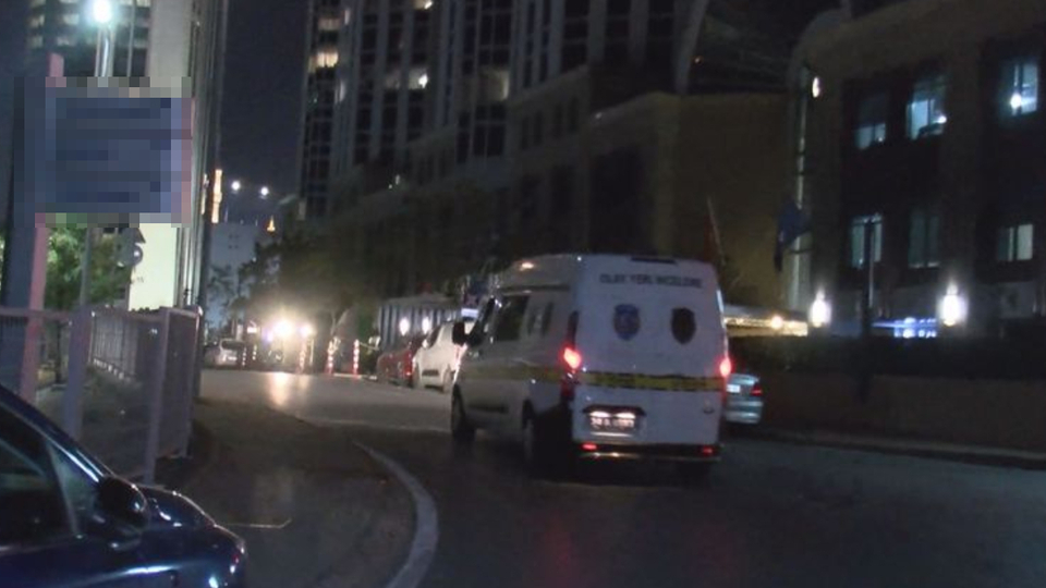 Güvenlik görevlisinin silahı kazara ateş aldı: 2 yaralı