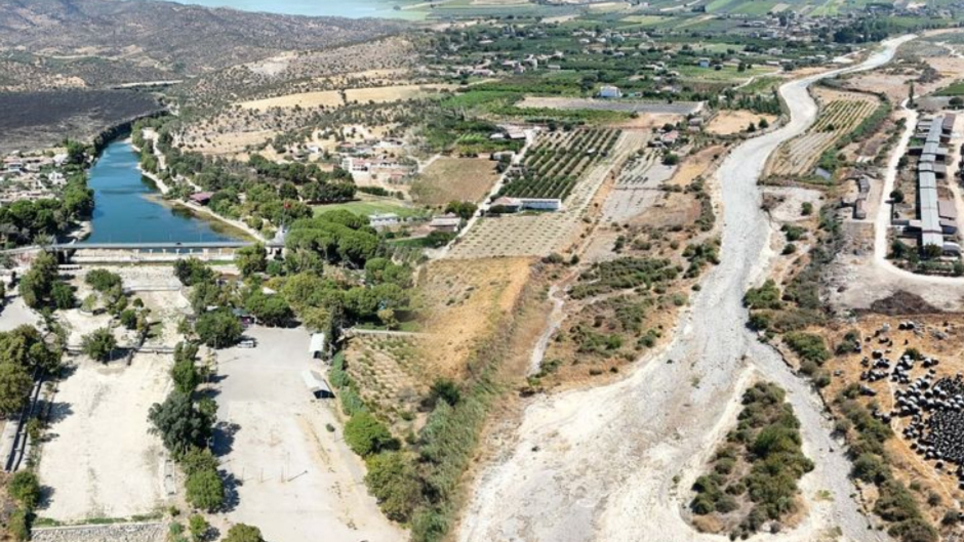 401 kilometrelik nehir kuruyor | Son dakika haberleri