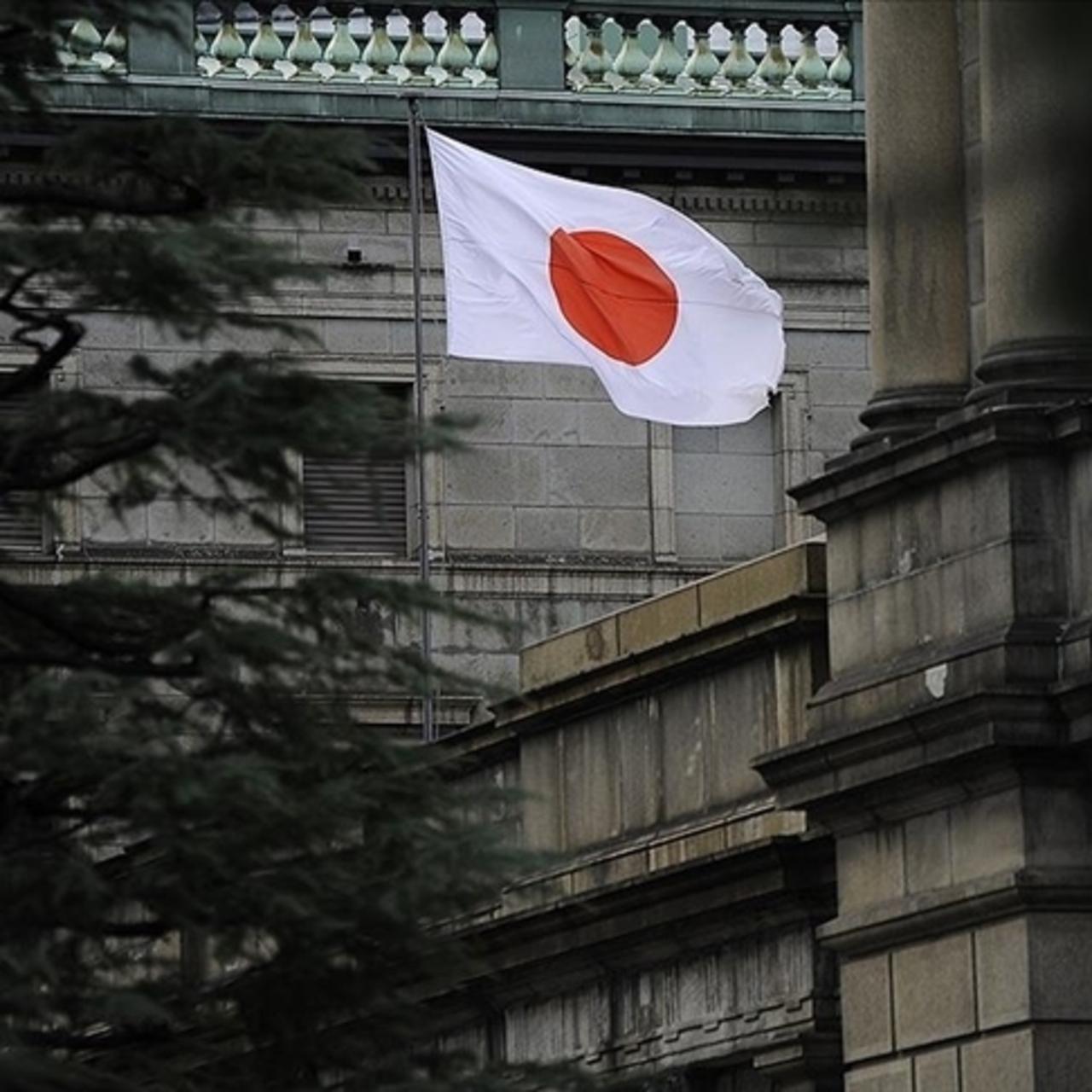 Japonya'da iktidar partisinden istifa yolda