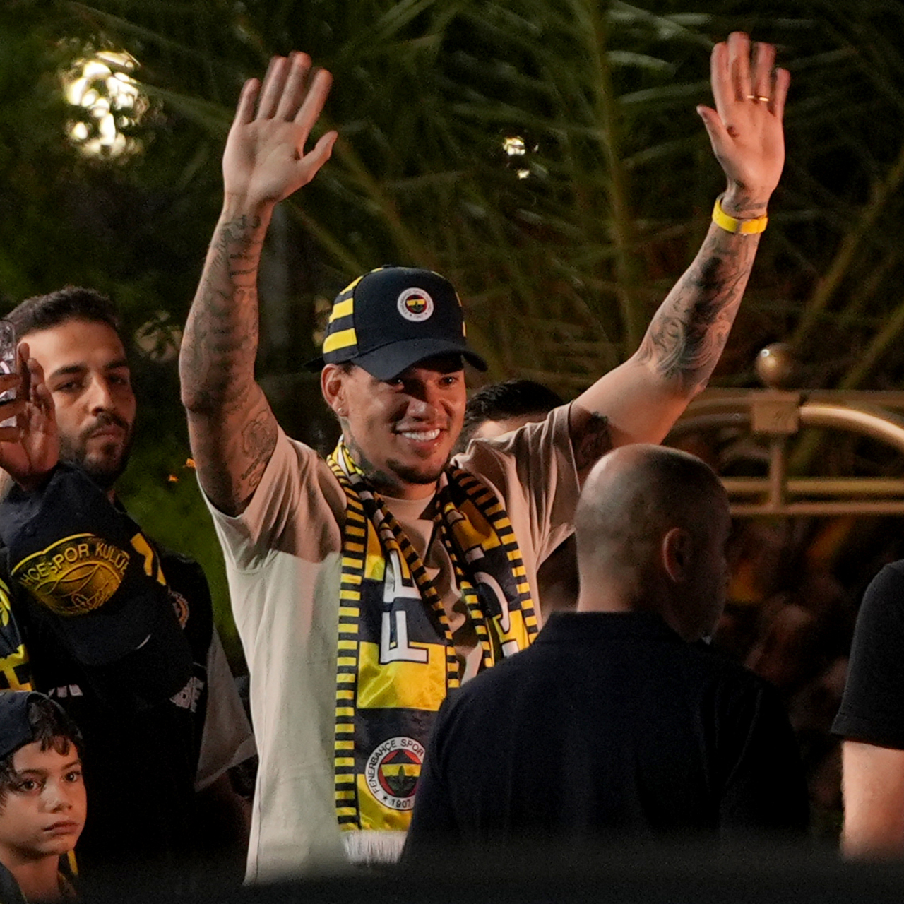Fenerbahçe'nin 10. yabancı kalecisi Ederson!