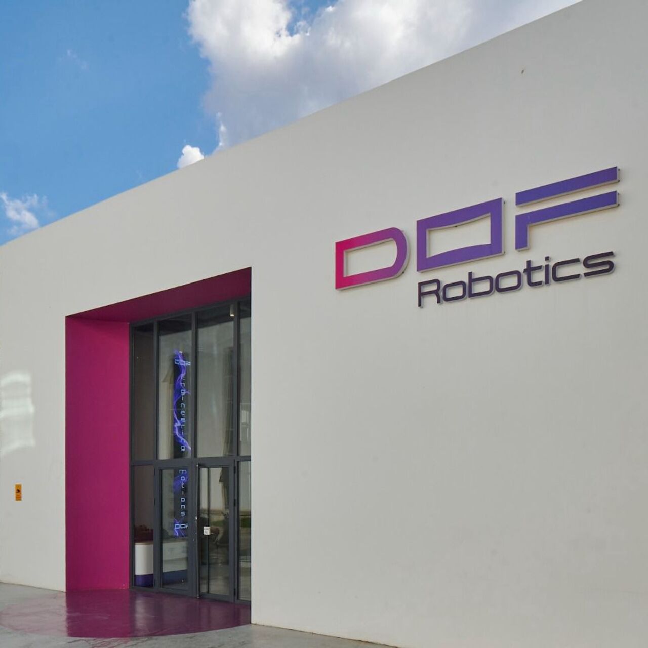 DOF Robotics halka açılıyor