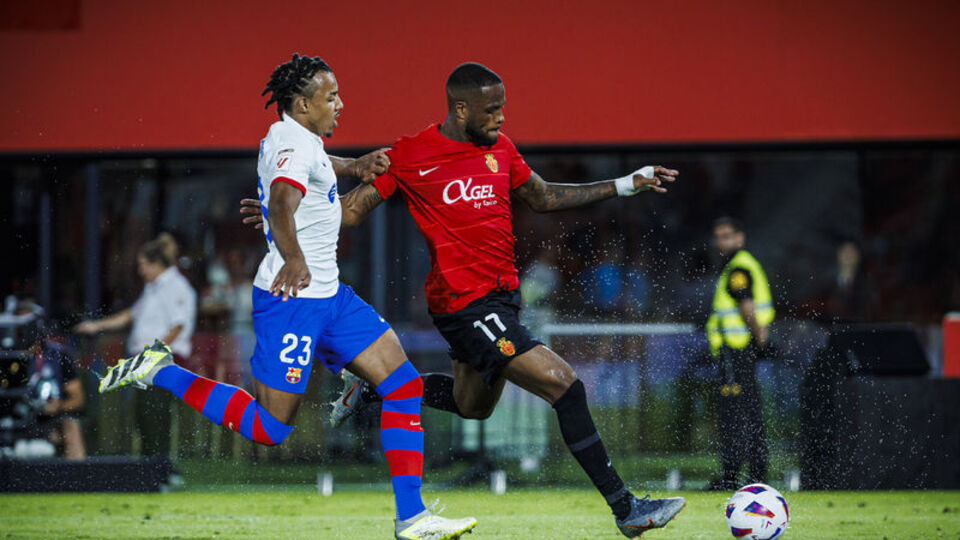 Cyle Larin Feyenoord'a kiralandı!