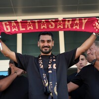Galatasaray transferi açıkladı!