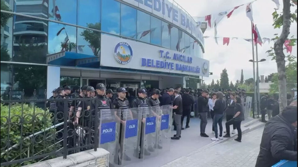 Avcılar ve Beşiktaş belediyesinde 7 gözaltı!