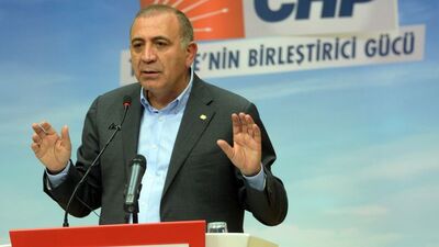 Gürsel Tekin: Bina büyük bina hepimize yeter