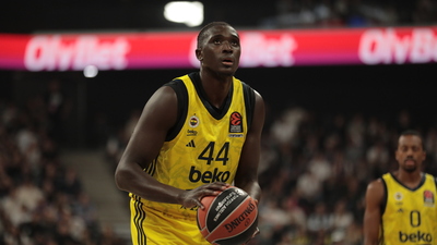 Jilson Bango'dan Fenerbahçe'ye kötü haber!