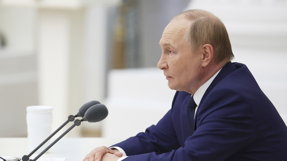 Putin: Zelenskiy Moskova'ya gelirse görüşürüm