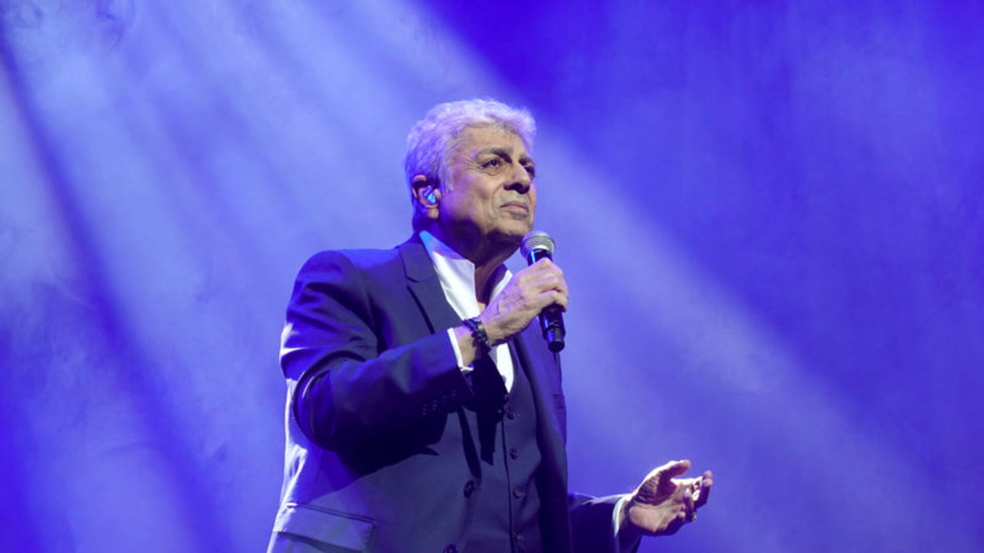Enrico Macias Konseri İptal mi? İstanbul Valiliği'nden Flaş Açıklama!