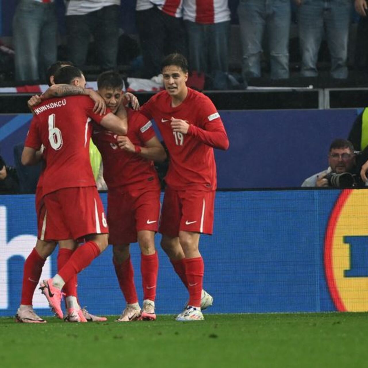 Sonu Dünya Kupası olsun!