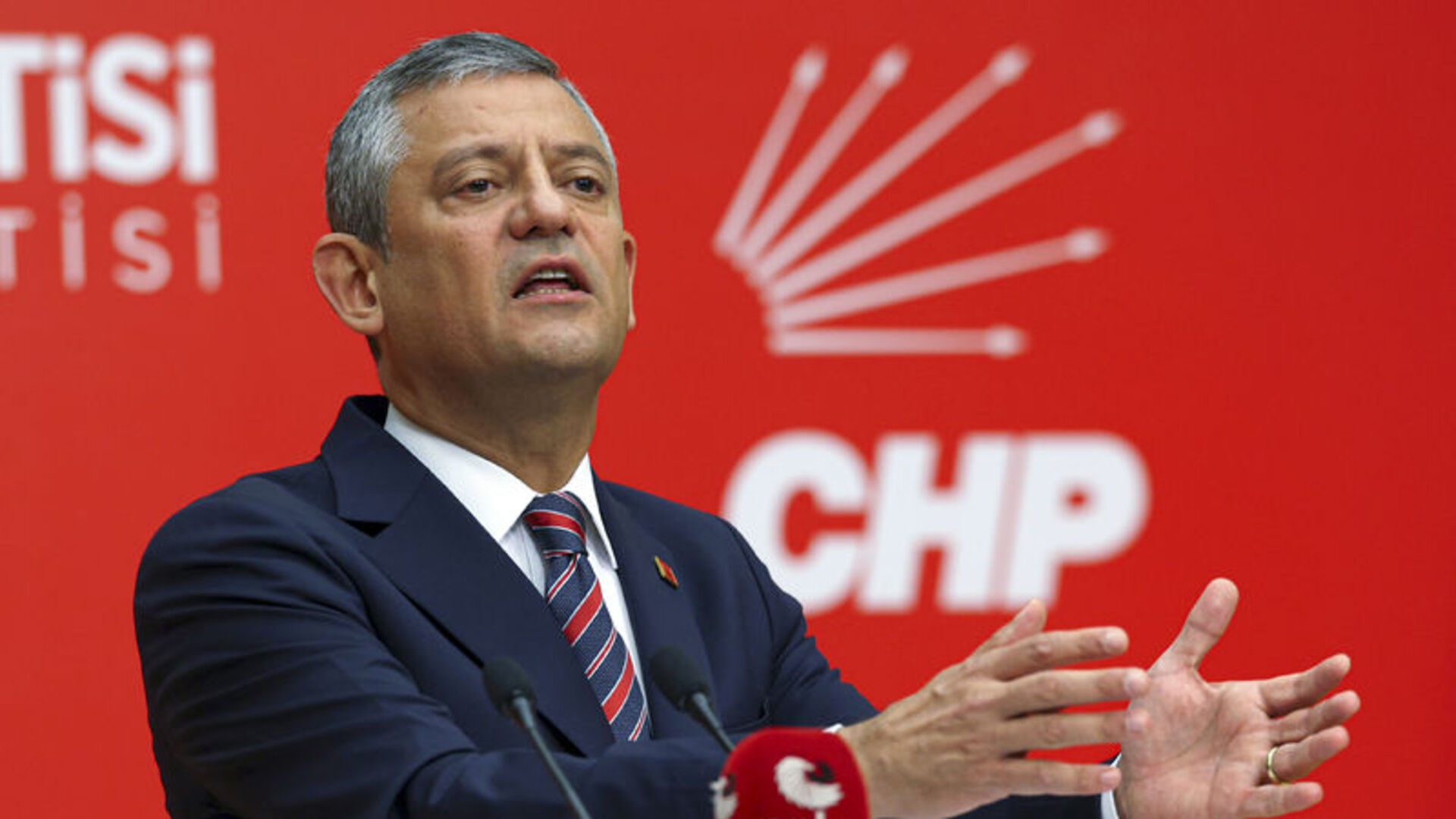 Son dakika: CHP lideri Özgür Özel'den Gürsel Tekin mesajı: Şu an partimizin üyesi değil | Son dakika haberleri