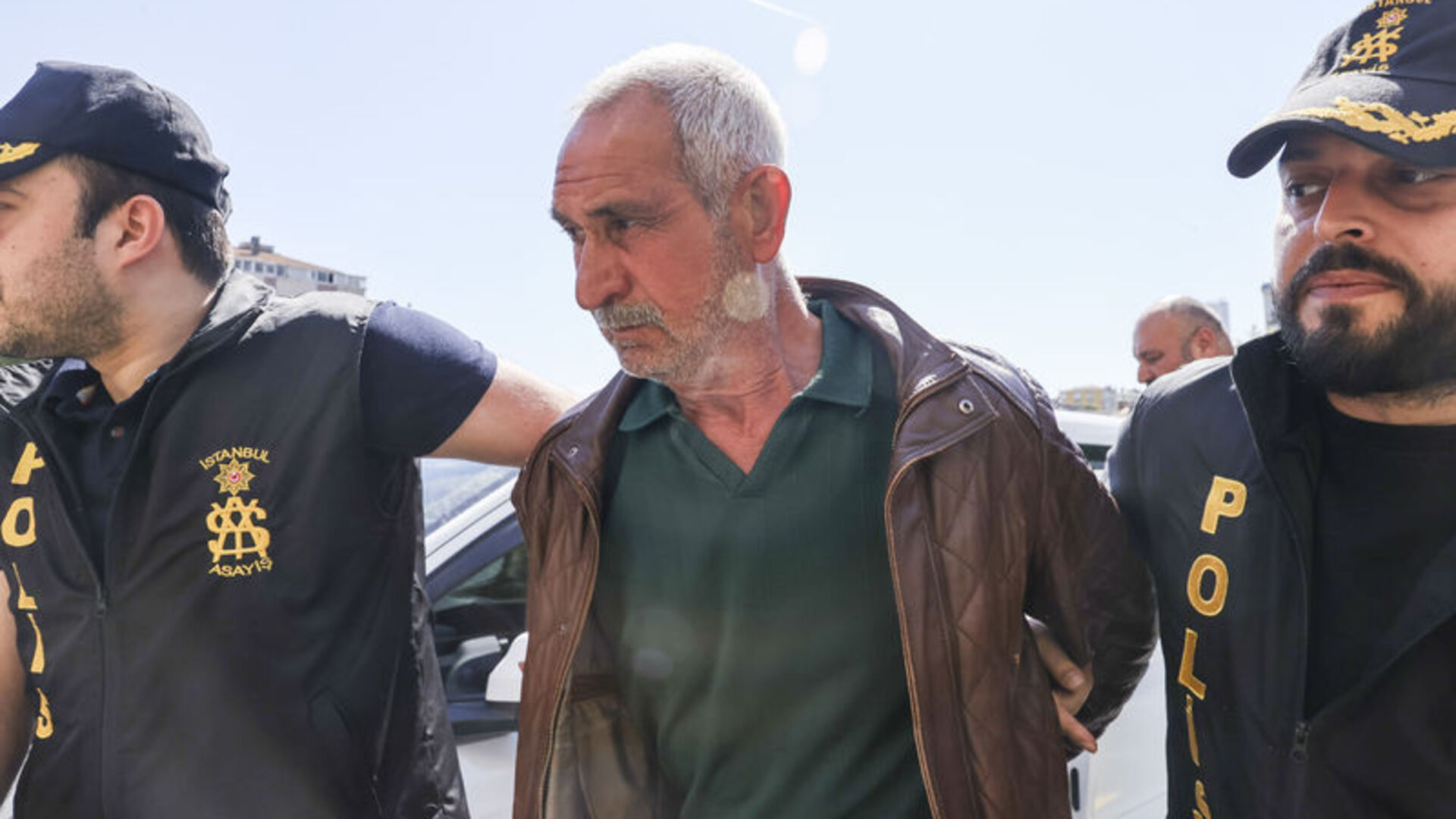 Olaylı Oturumun Yumruk Davasında Şok Gelişme: Özgür Özel'in Davası Ertelendi!