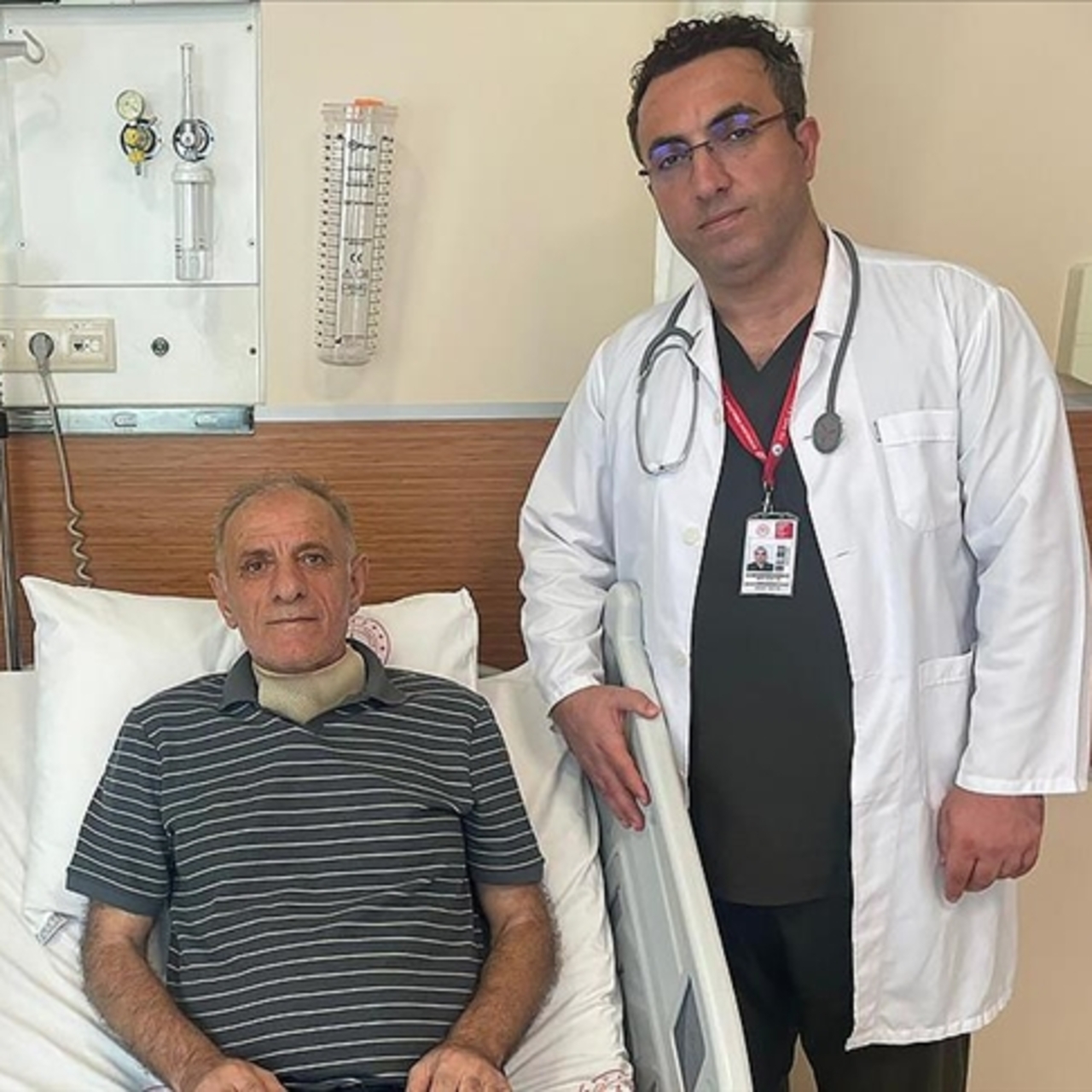 Sigara bağımlısı çifte ameliyatla iki kanserden kurtuldu
