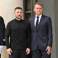 Macron ile Zelenskiy açıklamalarda bulundu