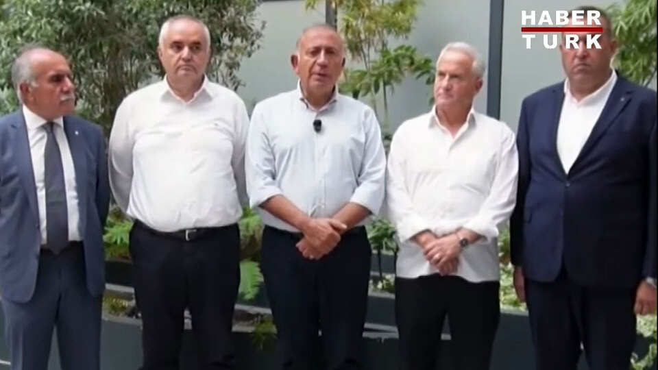 Gürsel Tekin'den videolu paylaşım