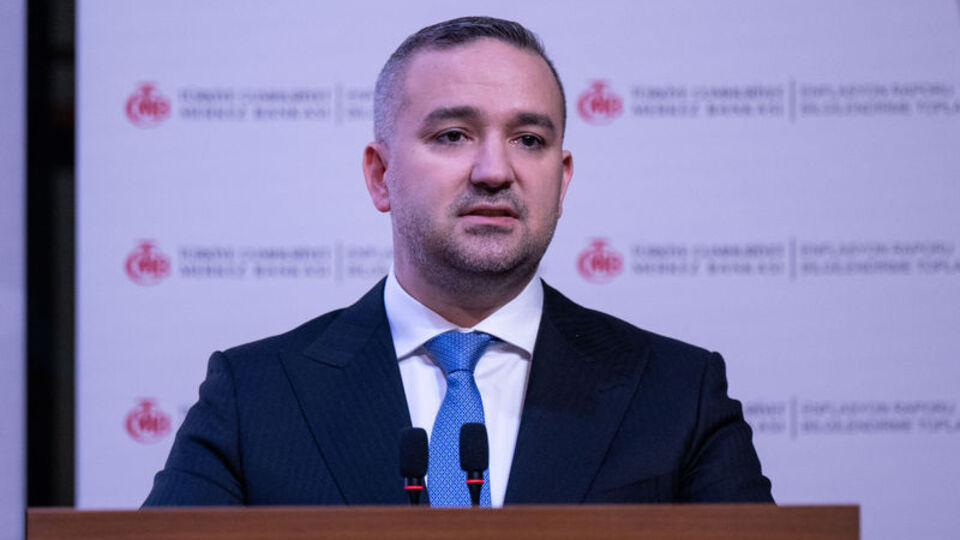 "Enflasyon hedefini olağanüstü bir gelişme olmadıkça değiştirmeyeceğiz"