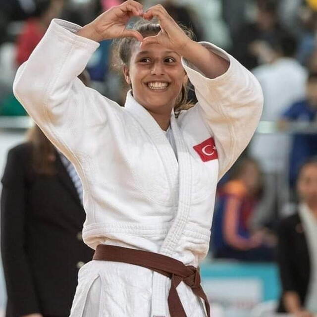 Ecem Baysuğ'dan Slovakya'da altın madalya!
