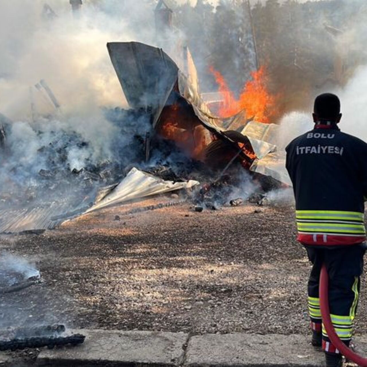 Yayladaki yangını damat çıkarmış