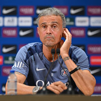 Luis Enrique'nin köprücük kemiği kırıldı!
