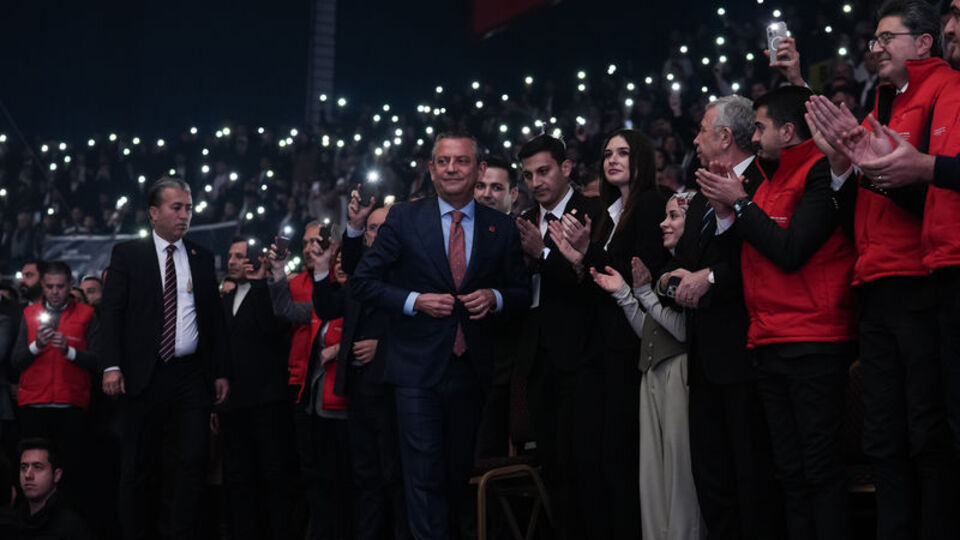 İşte CHP'nin Olağanüstü Kurultay Planı! Delegeler krizin yönünü değiştirebilecek mi?