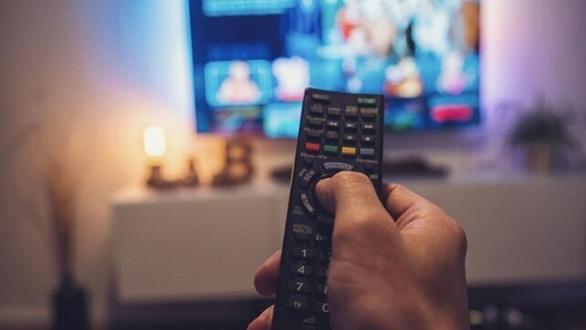 6 Eylül 2025 TV Rehberi: Bugünün Vazgeçilmez Film ve Dizi Şöleni!
