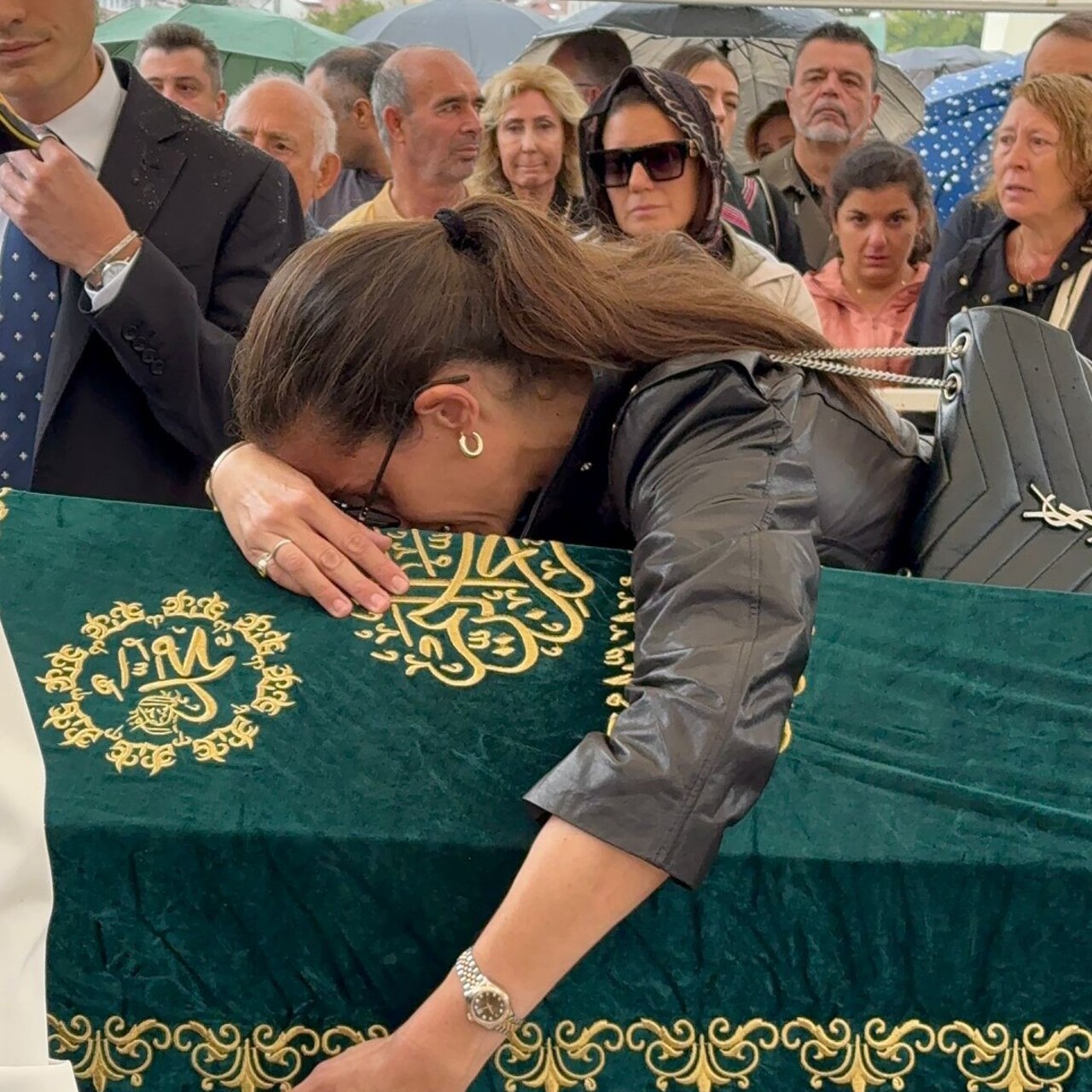 Son yolculuğuna uğurlandı