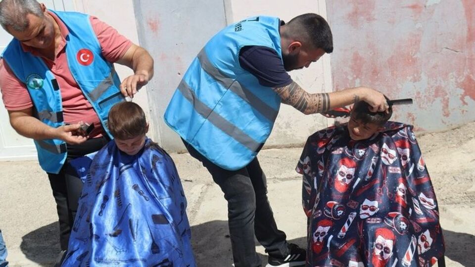 Belediyeden öğrencilere ücretsiz saç bakımı