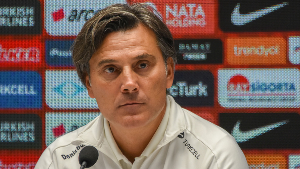 Montella kazanan 11'i bozmadı!