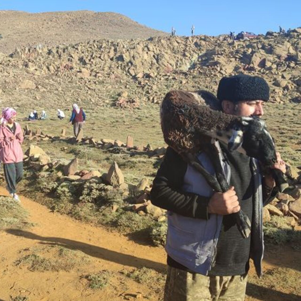 Sandıras Dağı'nda 7 asırlık göç geleneği