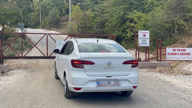 Muhtar yaptırdı, yabancılar giremiyor