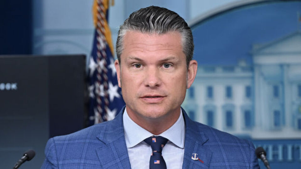 ABD Savunma Bakanı Porto Riko'da