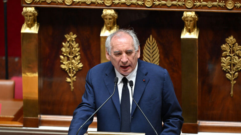 Fransa siyaseti kaostan çıkamıyor