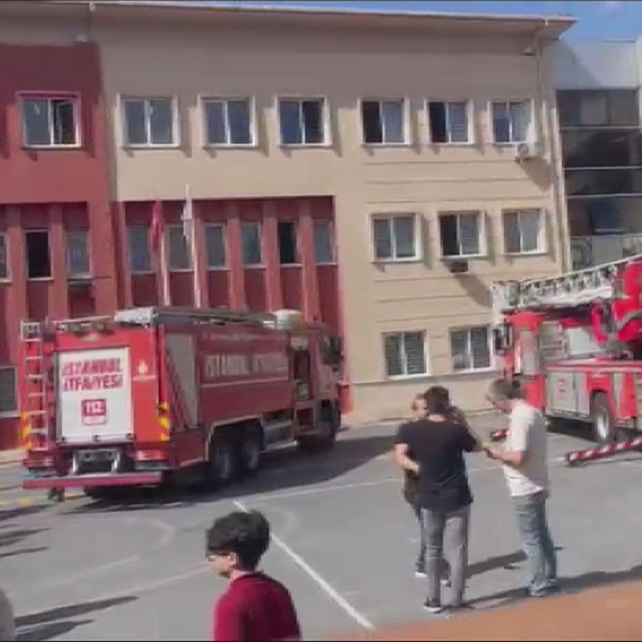 Okulda yangın paniği!