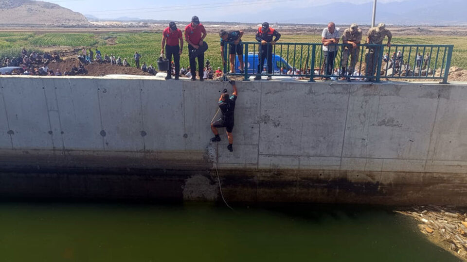 Sulama kanalına düşen çocuk boğuldu
